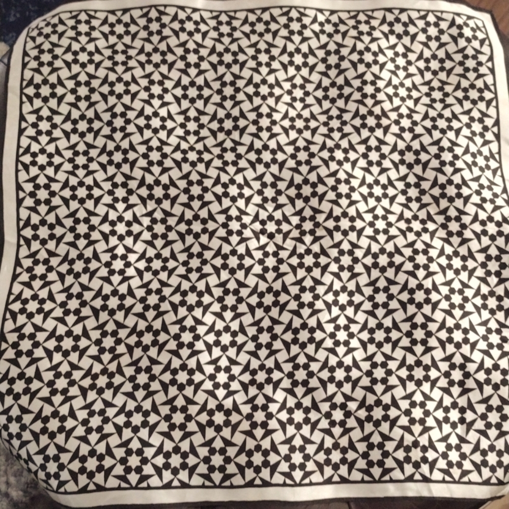 Vintage Scarf - Picture 3 of 5